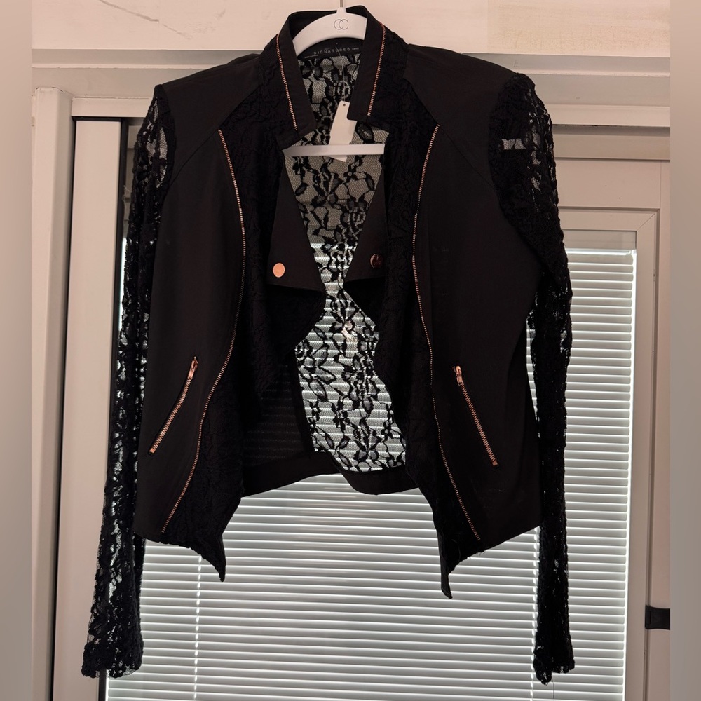 Signature8 Black Lace Women's Blazer